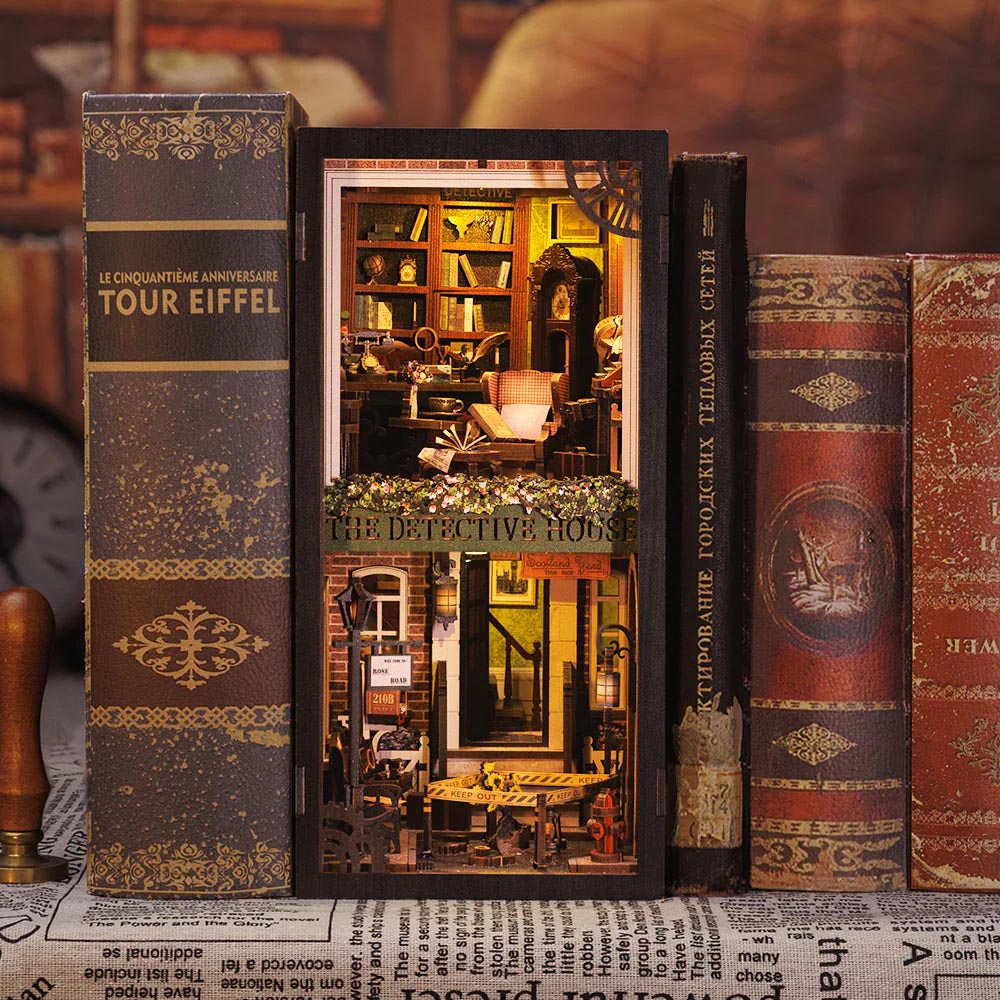 DIY Book Nook Kit - Rose Detective Agency